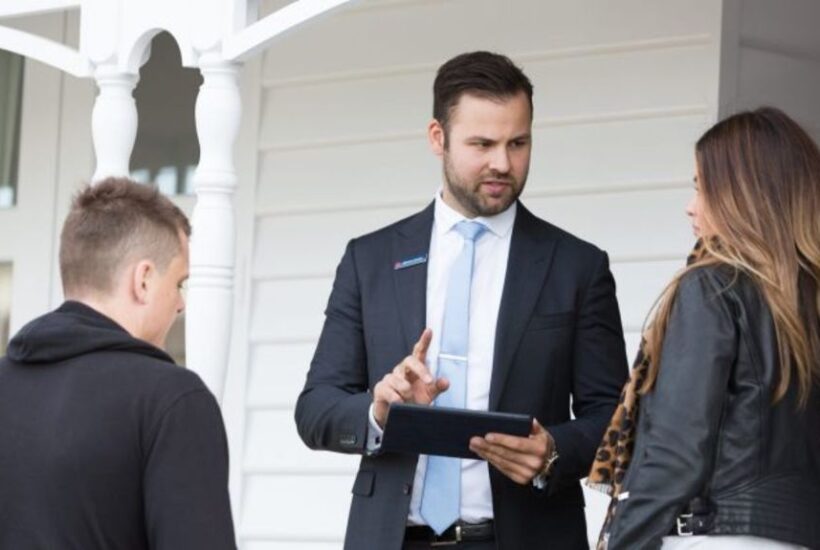 Things you should never say in front of your real estate agent