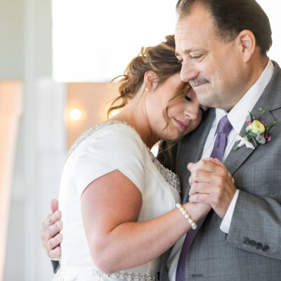 4 Timeless Ways To Honor Your Parents on Their Wedding Anniversary